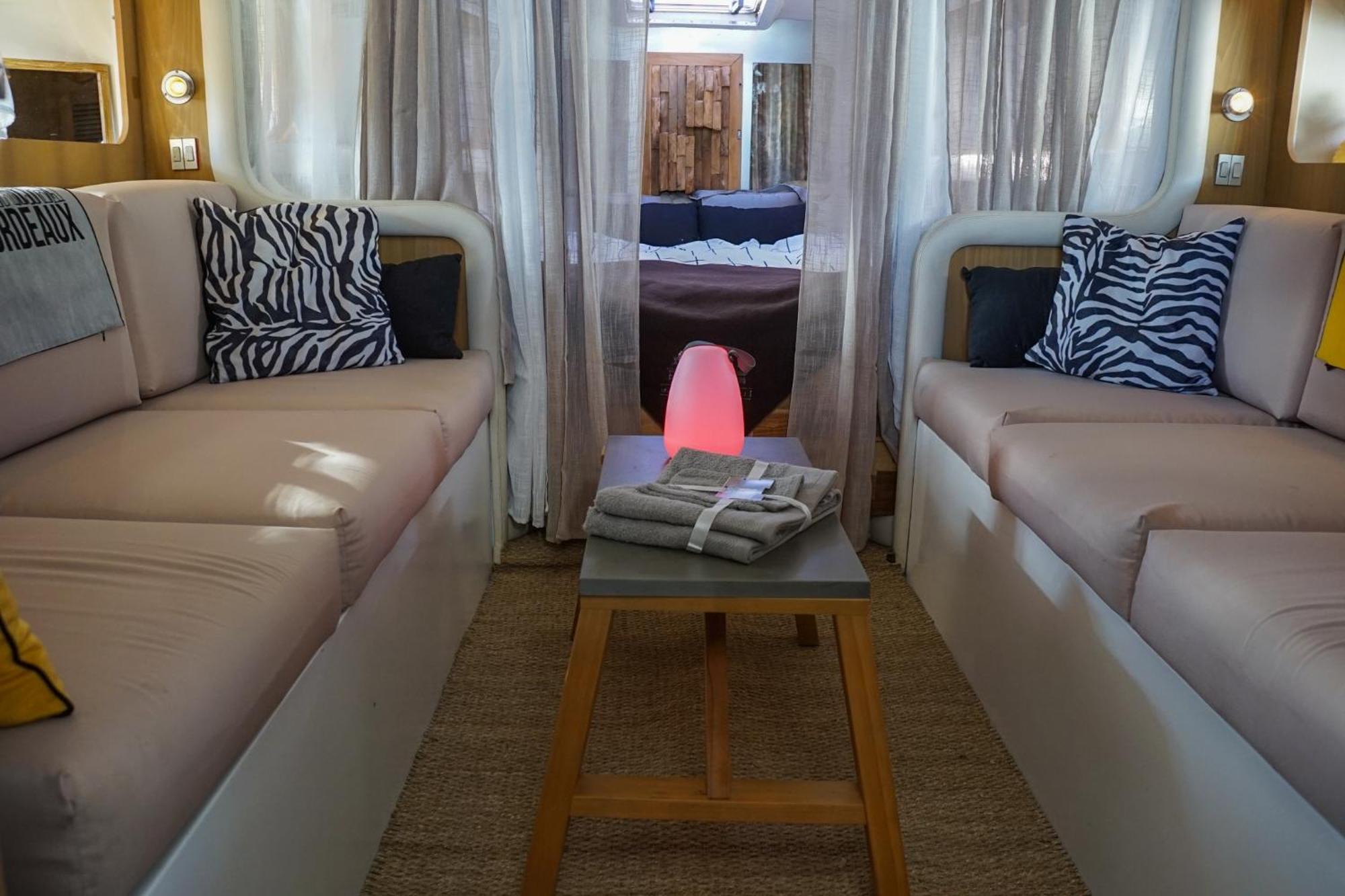 Bateau Cocoon En Amoureux Bordeaux Exterior foto